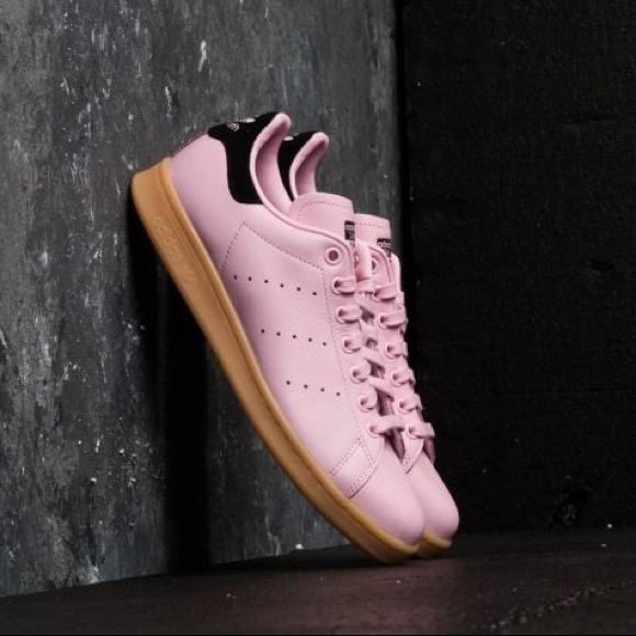 adidas stan smith black and pink